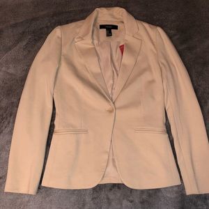 BRAND NEW women’s tan blazer/career jacket